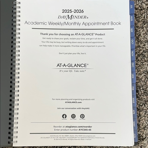 At-A-Glance Gray Academic Calander Office Planner - Picture 5 of 8